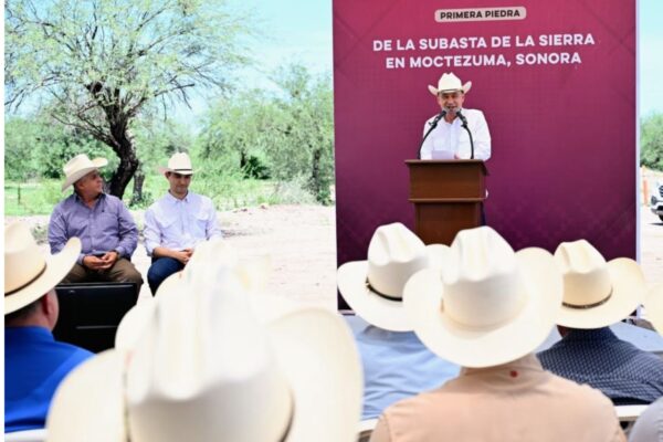 Con apoyo de presidenta Sheinbaum, Gobernador Durazo inicia construcción de Subasta ganadera de la sierra en Moctezuma